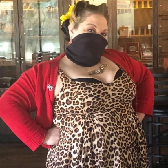 Meet your Posher, Lacey - Picture 1 of 1